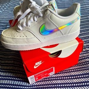 Women’s Nike Court Vision Low Sneaker_Size 6_ Great Condition!